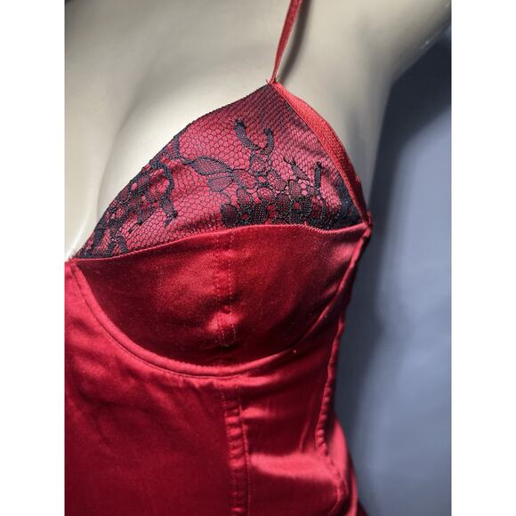 LA PERLA Red Satin Bustier Corset Top 2 (34 US). Black lace trim, underwire, zip - Picture 2 of 14